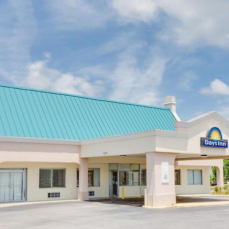 Days Inn By Wyndham Chester Zewnętrze zdjęcie